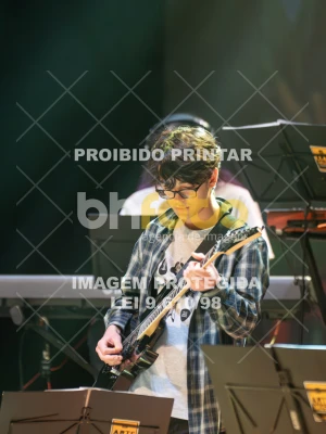 Detalhes da foto #9486575